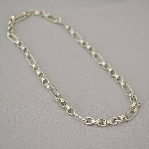 Modern Interlocking Gold Chain Necklace - Zafari Studio Jewelry